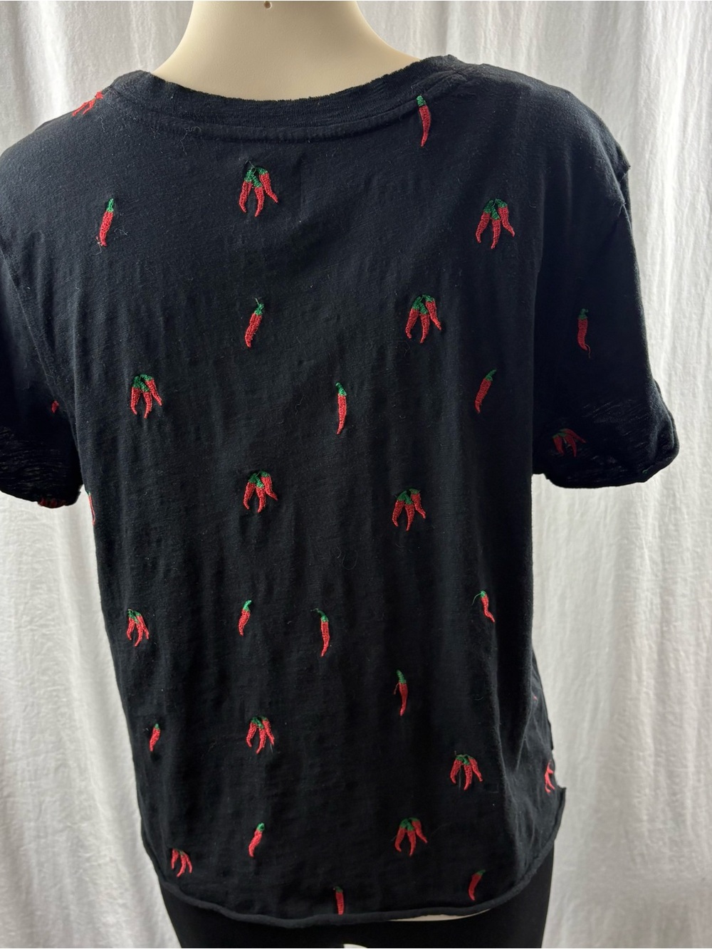 Anthropologie the Caitlin Boxy Tee by Maeve: Embroidered Red Chili Peppers M - Picture 6 of 10